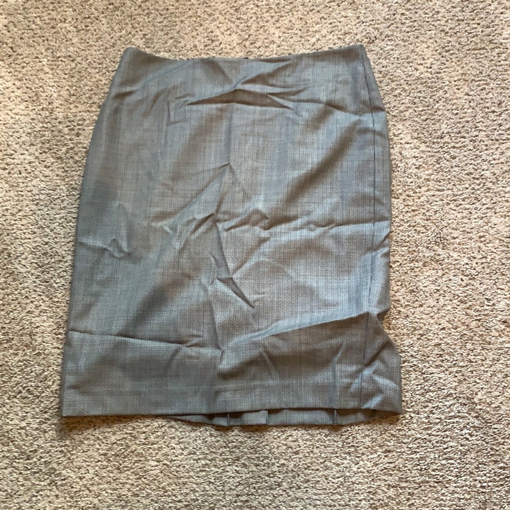 Talbots Women’s Size Small Skirt With Zipper Grey